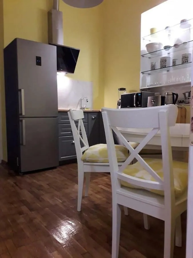 La Dolce Vita, Luxury In The Absolute Center Apartment Burgas